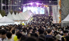 '빵지옥' 된 대전 빵축제...14만명 '역대급 인파' 몰렸다